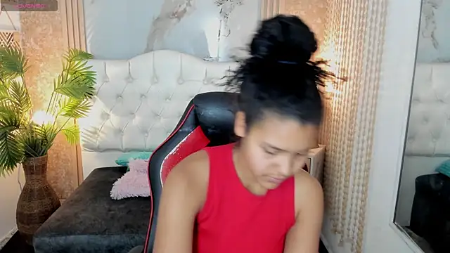AriaVega online show from 04/08/26, 12:39