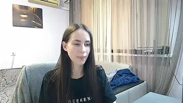 Snapshot of Chloe_Skims chatting on 10/12/25, 04:41 Chloe Skims online show from 10/12/25, 04:41