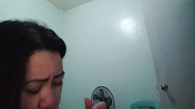 TeaseNPlease 13 online show from 12/17/25, 09:42