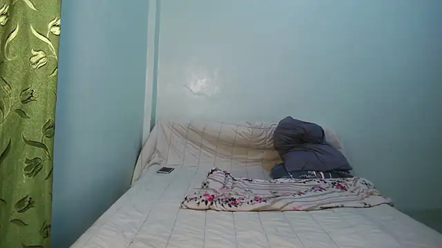 TeaseNPlease 13 online show from 01/18/26, 04:10