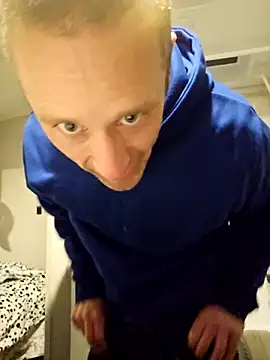 mcxxx87 online show from 10/21/25, 02:00