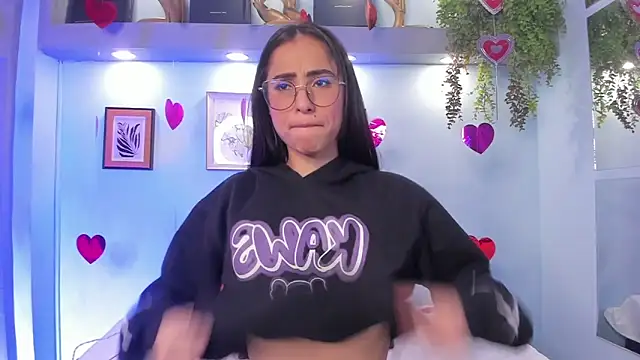 Alana Martinez  online show from 02/11/26, 12:49