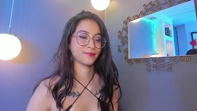 Alana Martinez  online show from 03/13/26, 07:52