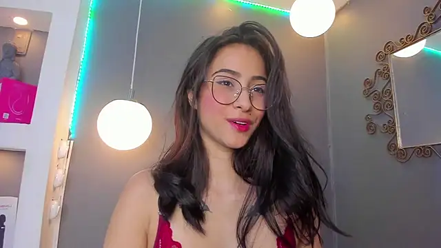 Alana Martinez  online show from 03/10/26, 08:02