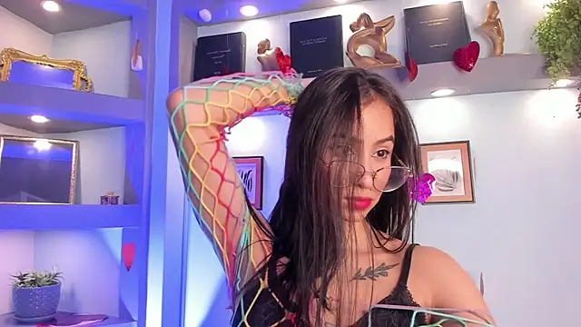 Alana Martinez  online show from 02/28/26, 07:57