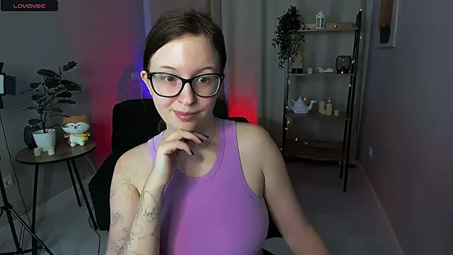 arizzzona online show from 11/28/25, 06:24