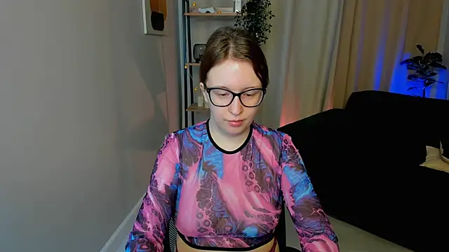 arizzzona online show from 10/17/25, 05:33