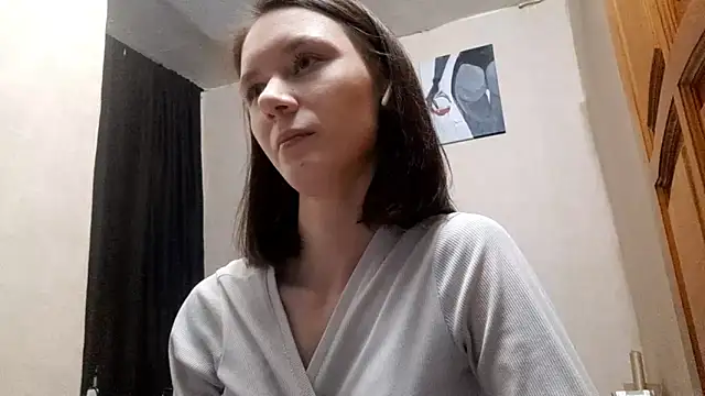 Snapshot of LidaGreist chatting on 10/14/25, 04:07 LidaGreist online show from 10/14/25, 04:07