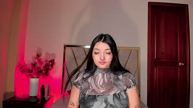 LilithEsme online show from 10/25/25, 11:49