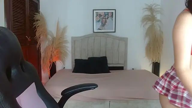 Snapshot of annyrusso chatting on 02/23/26, 08:31 annyrusso online show from 02/23/26, 08:31