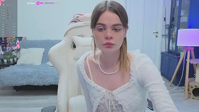 xAlisontiny online show from 11/30/25, 10:10