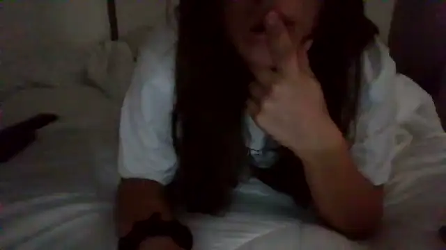 Snapshot of bebecita_x chatting on 10/04/25, 12:28 bebecita x online show from 10/04/25, 12:28