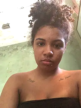 Lorennapires online show from 01/08/26, 06:58