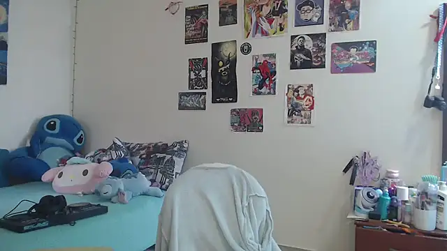 Snapshot of caramel_doll__ chatting on 02/18/26, 02:57 caramel doll online show from 02/18/26, 02:57