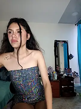 caramel doll   online show from 11/12/25, 10:13