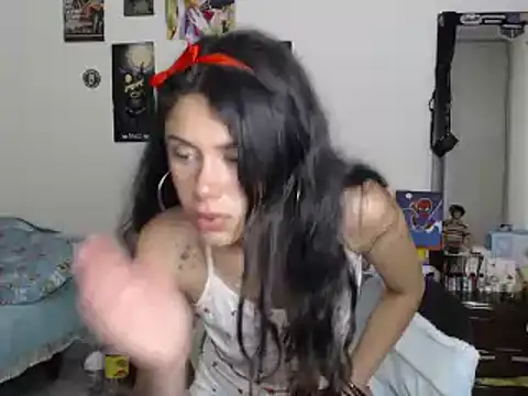 Snapshot of caramel_doll__ chatting on 01/08/26, 12:38 caramel doll online show from 01/08/26, 12:38