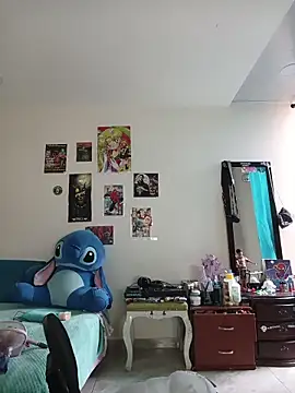 caramel doll   online show from 11/13/25, 07:51