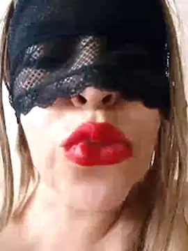 Snapshot of -Sonbola chatting on 06/08/26, 05:35 -Sonbola online show from 06/08/26, 05:35