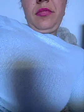 Daiana Andra online show from 11/07/25, 09:52