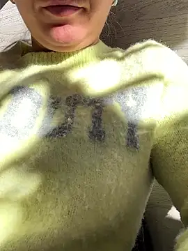 Daiana Andra online show from 11/03/25, 09:24