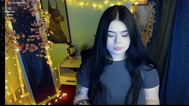 Mona Esty online show from 02/17/26, 09:12