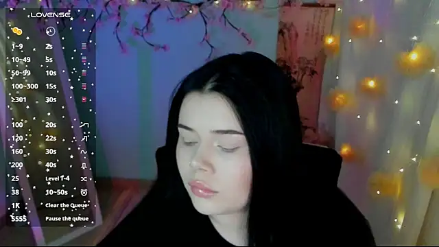 Mona Esty online show from 08/07/26, 06:19
