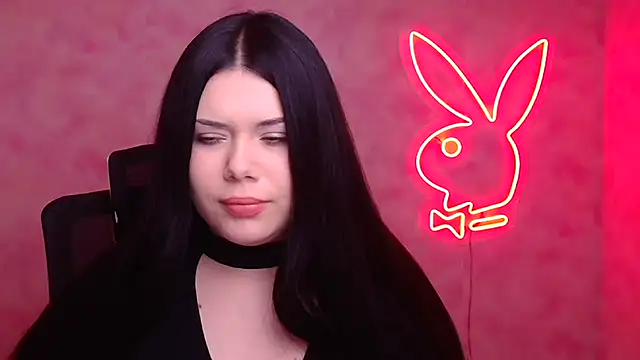 Mona Esty online show from 12/01/25, 08:21