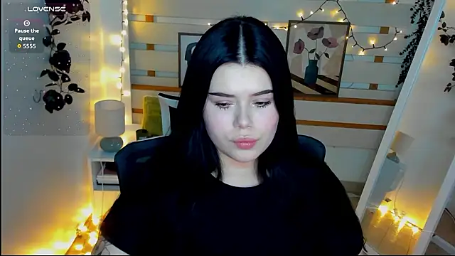 Mona Esty online show from 02/19/26, 09:12