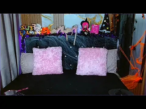 sthephylittle online show from 10/25/25, 06:30