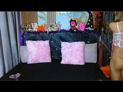 sthephylittle online show from 10/24/25, 06:40