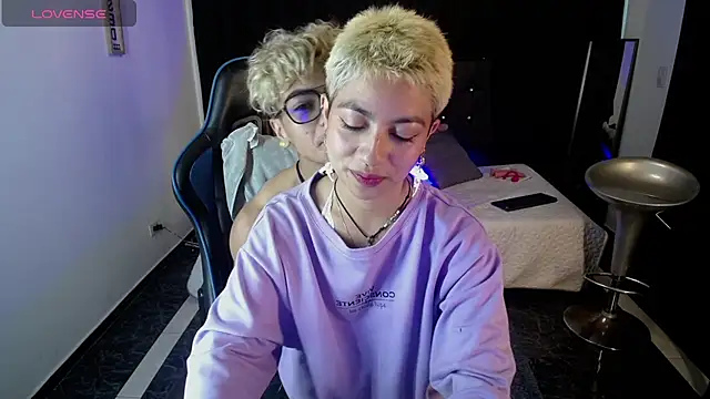 lunarichy22 online show from 12/05/25, 02:15