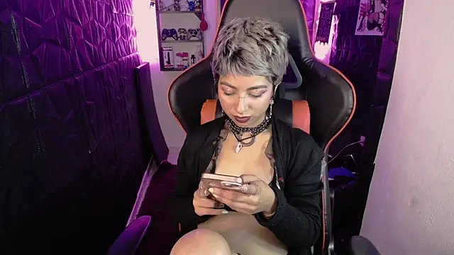 lunarichy22 online show from 02/18/26, 08:38