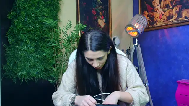 Snapshot of nicolepalmer chatting on 11/04/25, 08:29 nicolepalmer online show from 11/04/25, 08:29