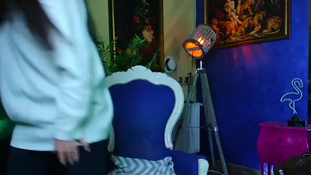 Snapshot of nicolepalmer chatting on 11/25/25, 08:47 nicolepalmer online show from 11/25/25, 08:47