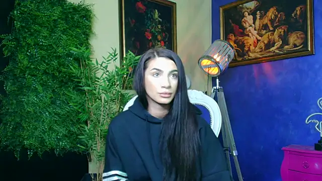 Snapshot of nicolepalmer chatting on 11/19/25, 01:22 nicolepalmer online show from 11/19/25, 01:22