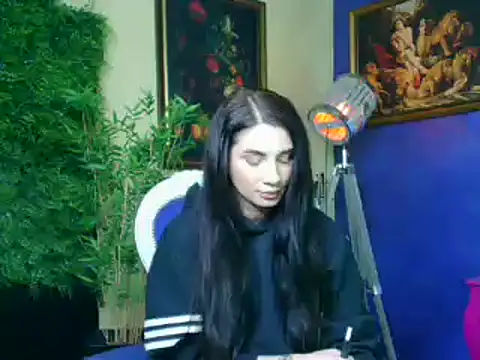 Snapshot of nicolepalmer chatting on 11/14/25, 10:52 nicolepalmer online show from 11/14/25, 10:52