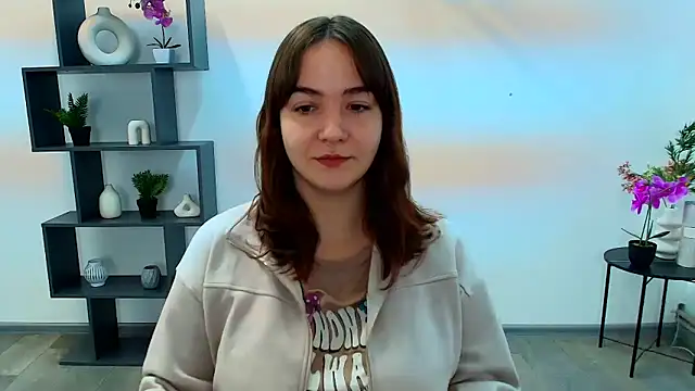 OliviaMontgommery online show from 12/03/25, 06:14