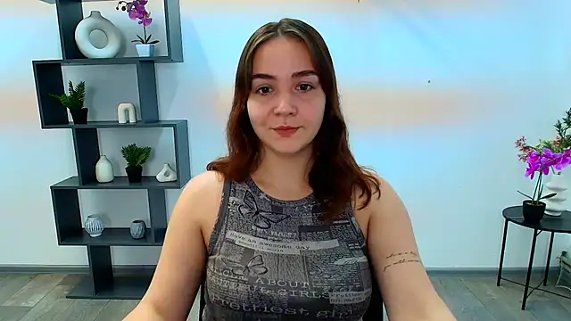 OliviaMontgommery online show from 11/23/25, 01:21