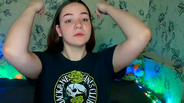 OliviaMontgommery online show from 05/20/26, 09:39