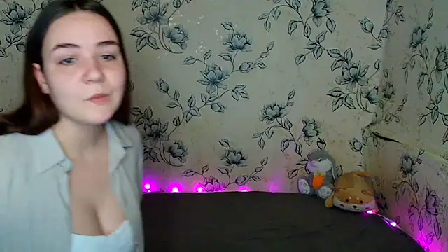 OliviaMontgommery online show from 04/05/26, 07:15