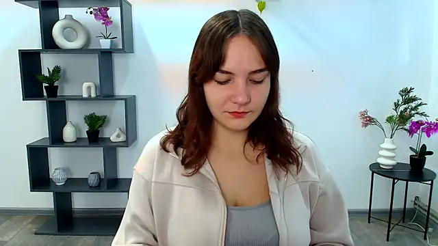 OliviaMontgommery online show from 10/11/25, 05:08