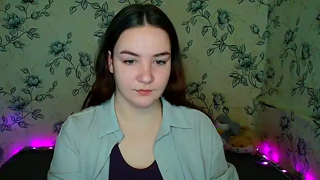 OliviaMontgommery online show from 04/22/26, 12:56