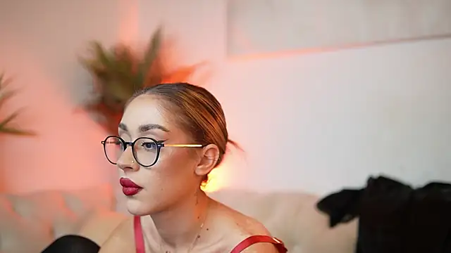 AileenKiss online show from 10/29/25, 07:57