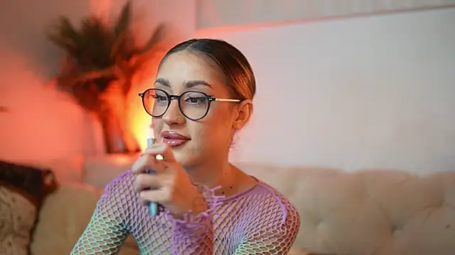 AileenKiss online show from 12/20/25, 09:17