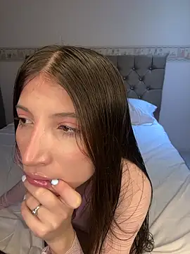 Snapshot of KatherinPol chatting on 03/13/26, 01:21 KatherinPol online show from 03/13/26, 01:21