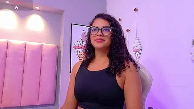 CamilaLevy online show from 11/06/25, 12:09