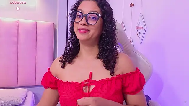 CamilaLevy online show from 04/15/26, 12:21