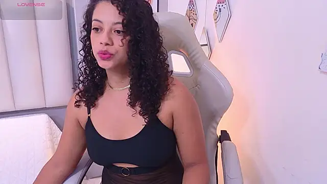 Snapshot of CamilaLevy chatting on 06/22/26, 12:24 CamilaLevy online show from 06/22/26, 12:24