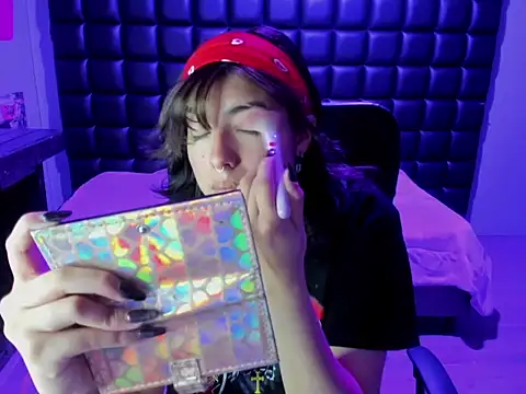 Violetta Swett  online show from 12/15/25, 11:27