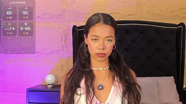 naomi hill1 online show from 11/20/25, 09:47